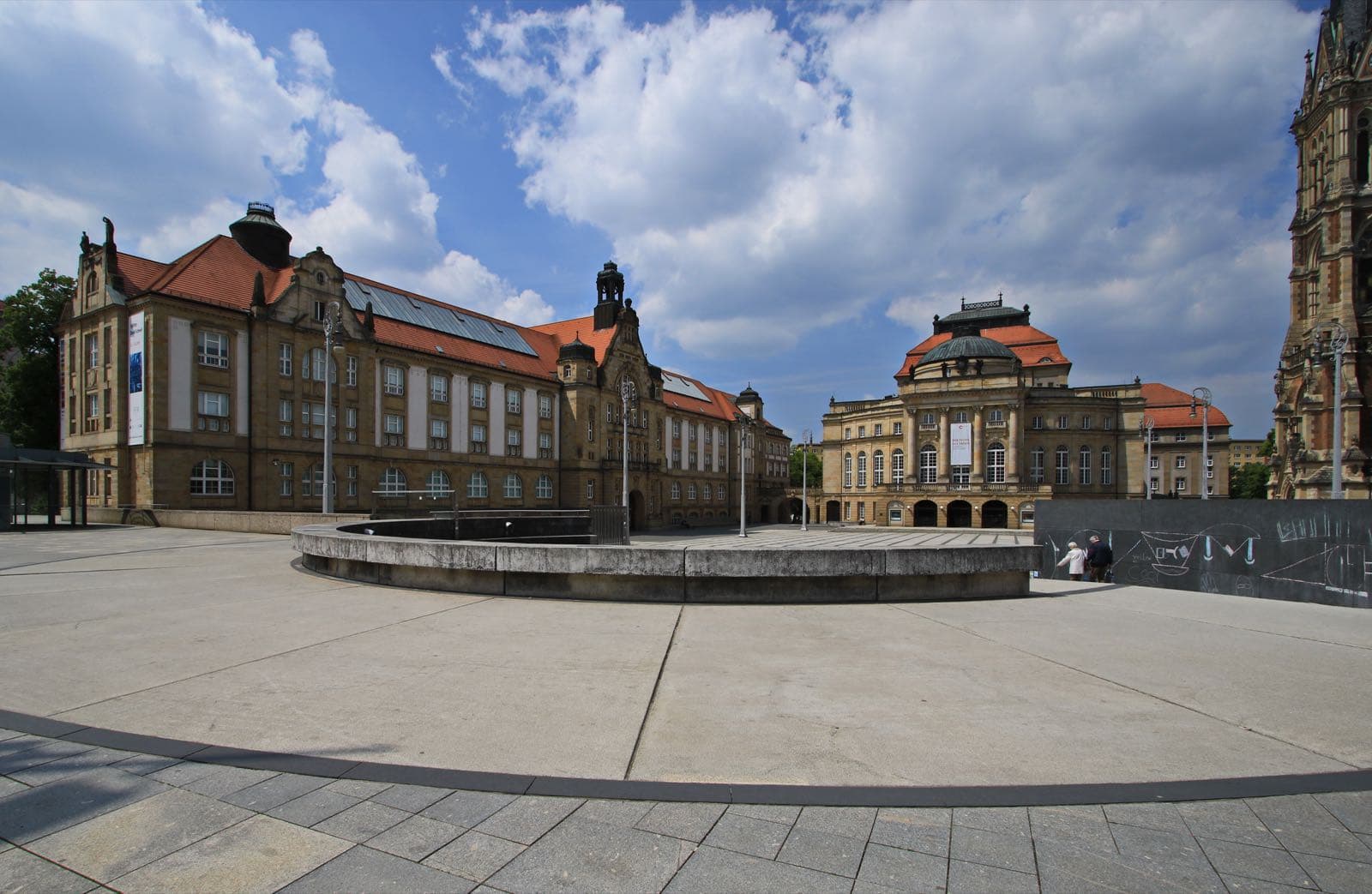 Theaterplatz & Opera House